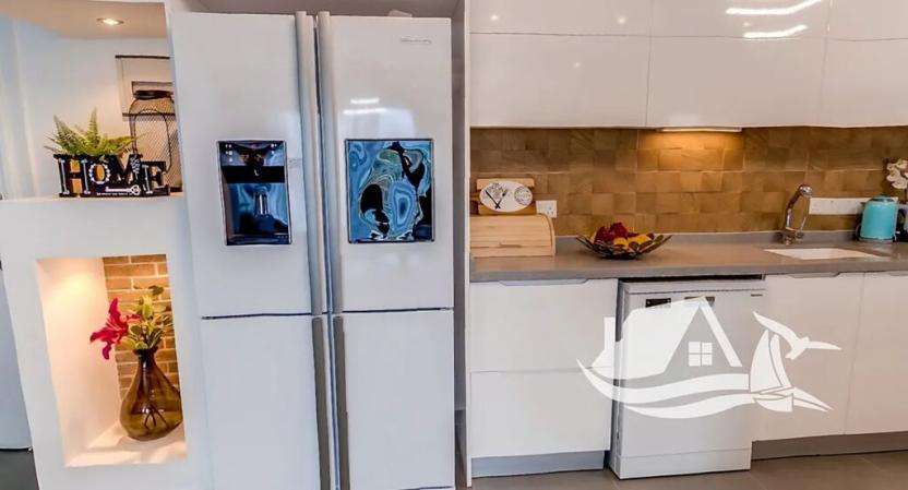 Prodej bytu 3+1, Trikomo, Kypr, 120 m2