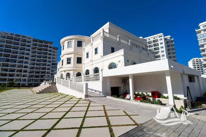 Prodej bytu 3+1, Trikomo, Kypr, 120 m2