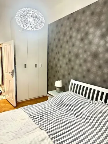 Pronájem bytu 2+kk, Praha - Žižkov, Blahníkova, 49 m2