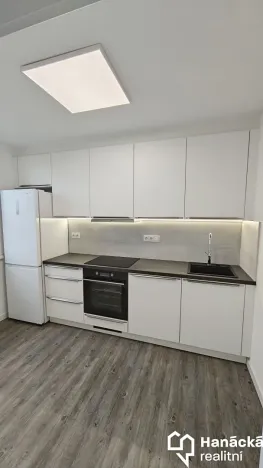 Pronájem bytu 2+kk, Olomouc, Urxova, 46 m2