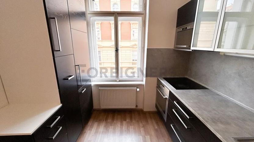 Pronájem bytu 2+1, Praha - Smíchov, Staropramenná, 60 m2