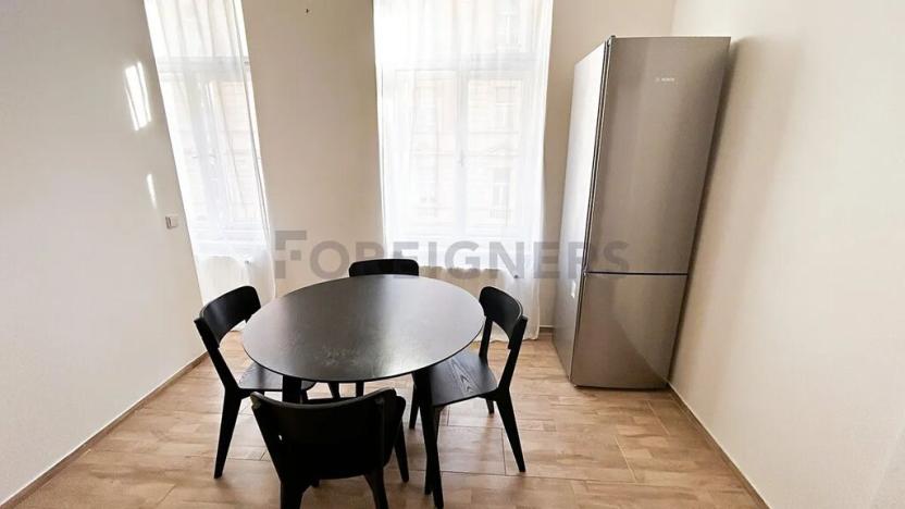 Pronájem bytu 2+kk, Praha - Smíchov, Staropramenná, 50 m2
