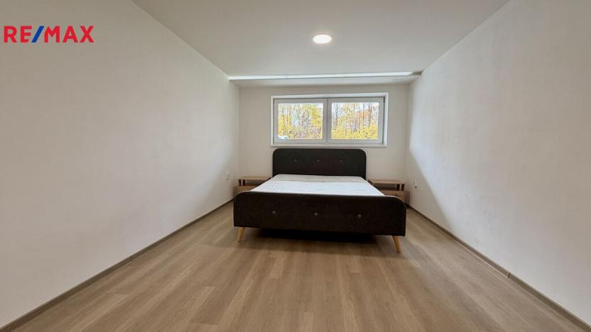 Pronájem bytu 3+kk, Ostrava - Poruba, Záhumenní, 85 m2