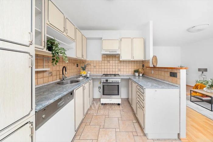 Prodej bytu 3+kk, Praha - Prosek, Vysočanská, 73 m2