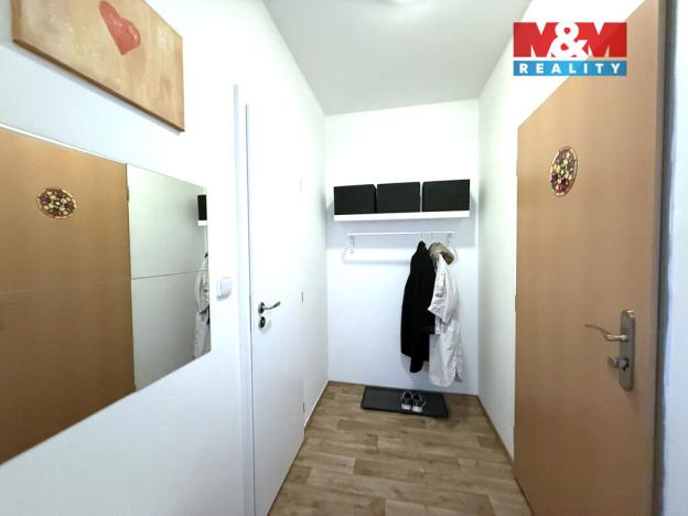 Pronájem bytu 1+kk, Klecany, V Honech, 29 m2