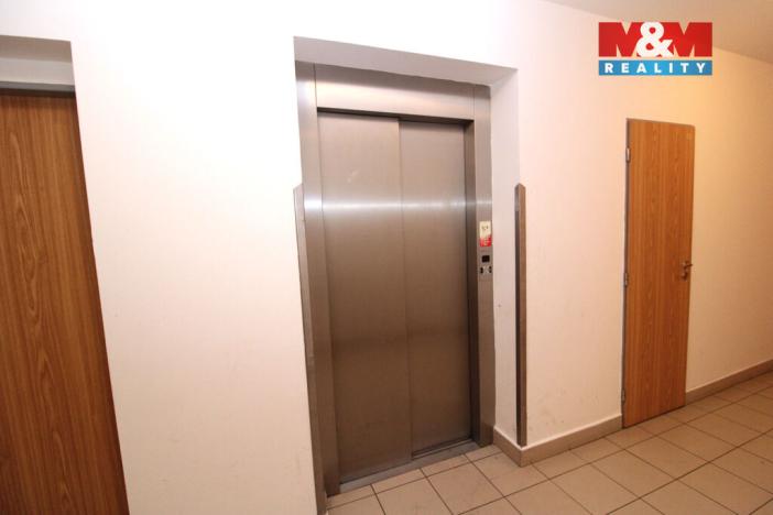 Pronájem bytu 1+kk, Klecany, V Honech, 29 m2