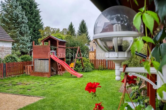 Prodej obchodního prostoru, Suchdol nad Lužnicí, Pražská, 180 m2