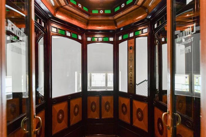 Prodej atypického bytu, Praha, Valentinská, 108 m2