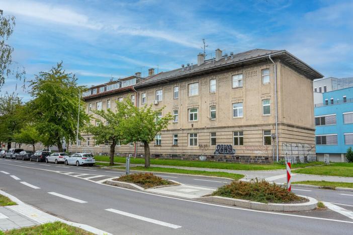 Pronájem bytu 1+1, Olomouc, Jeremenkova, 31 m2