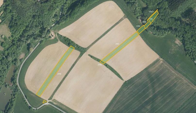 Prodej pole, Komárov, 17546 m2