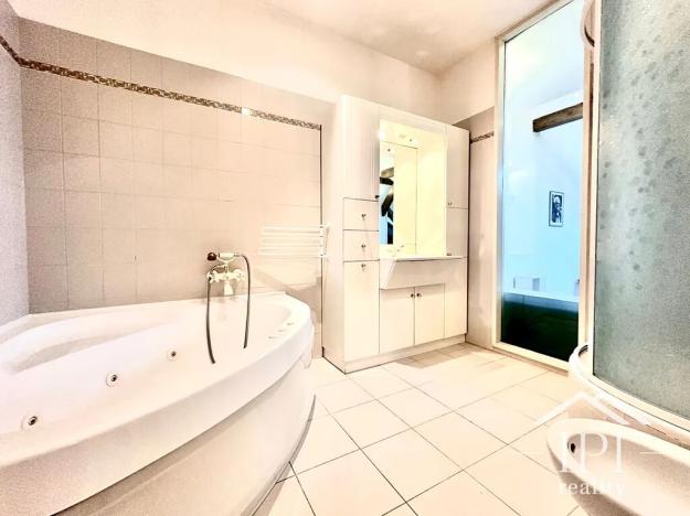 Pronájem bytu 4+kk, Praha - Holešovice, Dukelských hrdinů, 176 m2