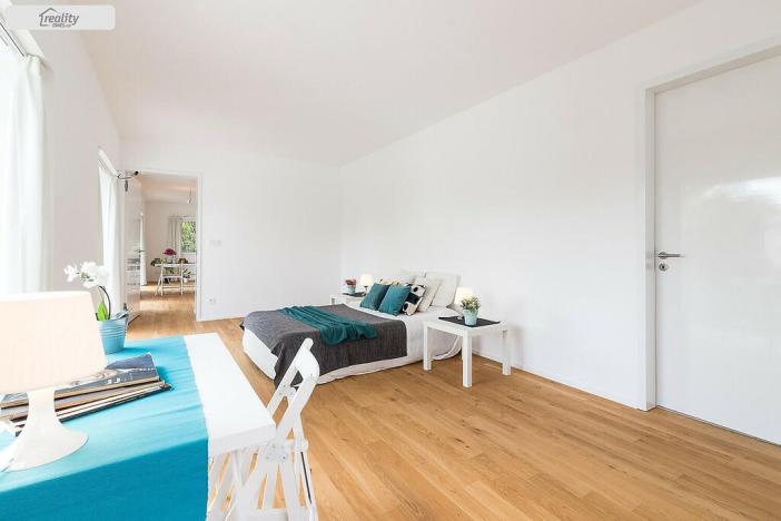 Pronájem bytu 3+kk, Řevnice, nám. Krále Jiřího z Poděbrad, 98 m2