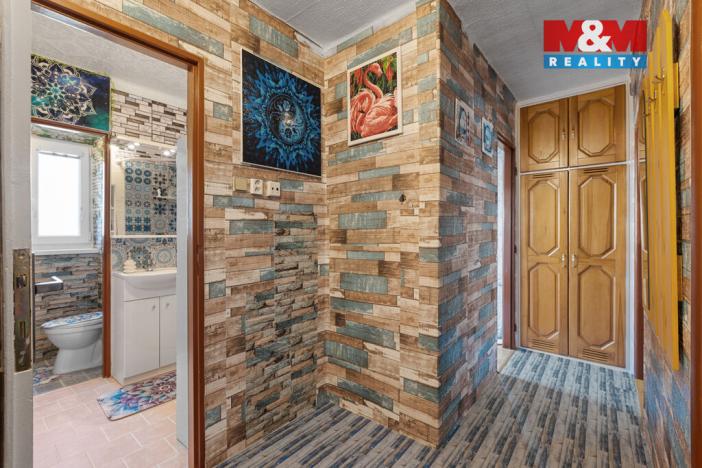 Prodej bytu 3+1, Jesenice, Školní, 55 m2