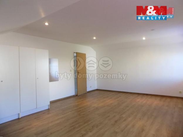 Pronájem bytu 3+1, Beroun - Beroun-Závodí, Na Cibulce, 84 m2