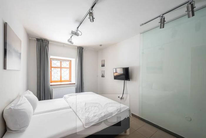 Pronájem bytu 1+1, Karlštejn, 27 m2