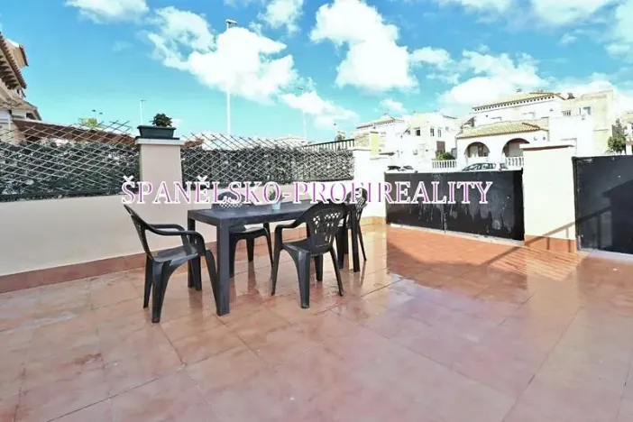 Prodej vily, Torrevieja, Španělsko, 90 m2