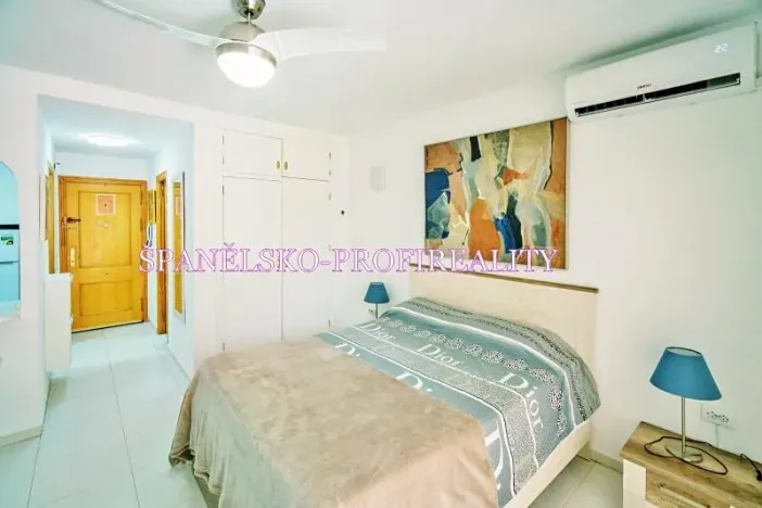 Prodej bytu 1+kk, Torrevieja, Španělsko, Calle Los gases, 40 m2