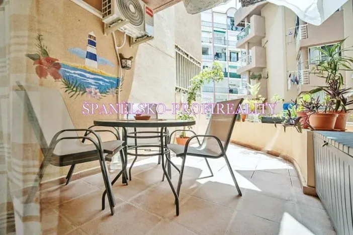 Prodej bytu 1+kk, Torrevieja, Španělsko, Calle Los gases, 40 m2