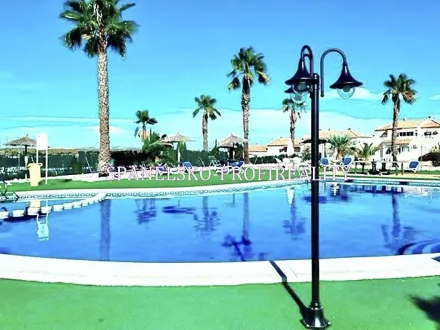 Prodej bytu 3+1, Torrevieja, Španělsko, 65 m2