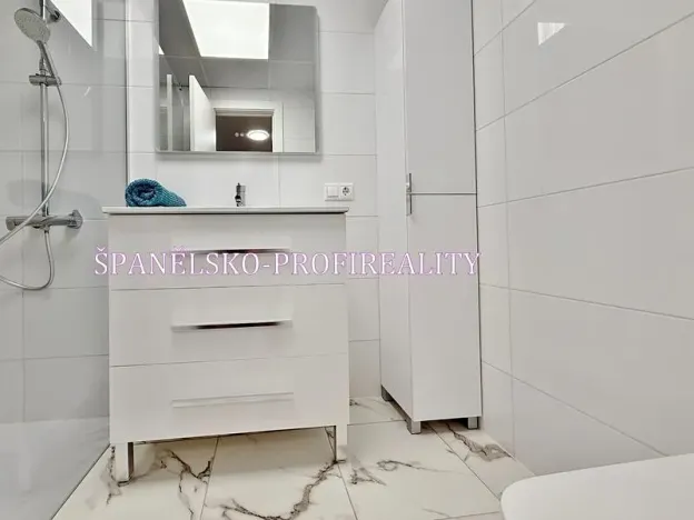 Prodej bytu 4+kk, Torrevieja, Španělsko, 117 m2