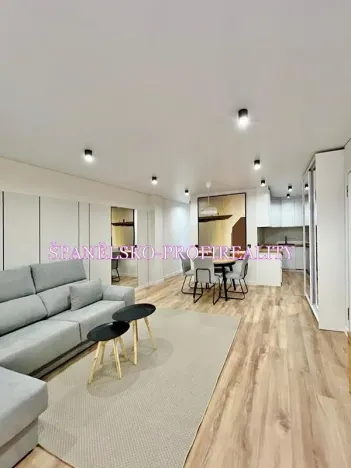 Prodej bytu 3+kk, Torrevieja, Španělsko, Calle Concordia, 85 m2