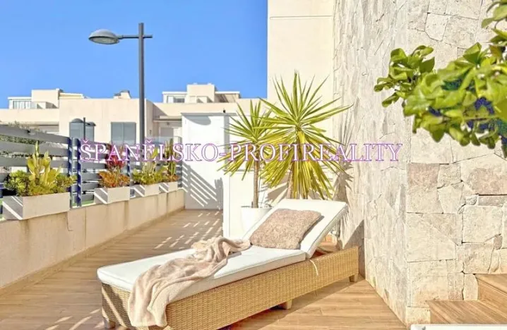 Prodej vily, Torrevieja, Španělsko, 100 m2