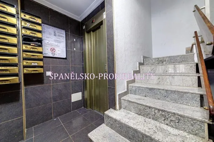 Prodej bytu 4+1, Torrevieja, Španělsko, 89 m2