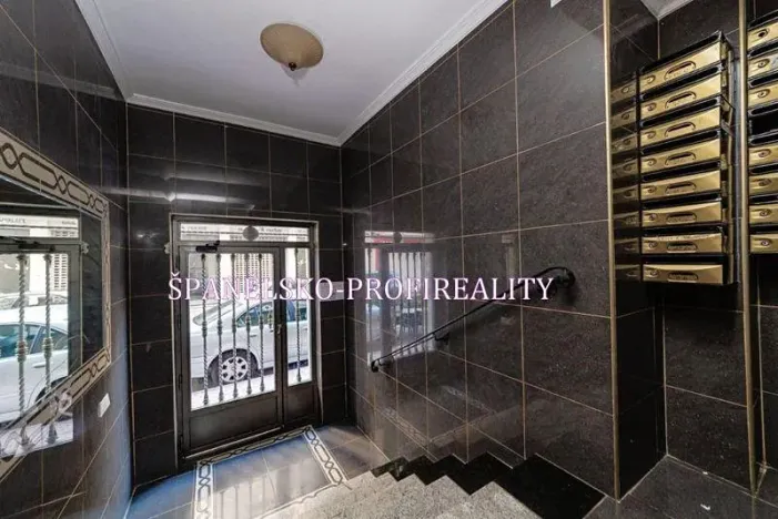 Prodej bytu 4+1, Torrevieja, Španělsko, 89 m2