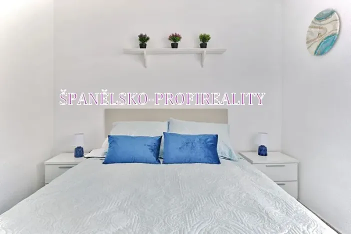 Prodej bytu 3+1, Torrevieja, Španělsko, 100 m2