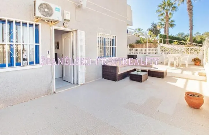 Prodej bytu 4+kk, Torrevieja, Španělsko, 61 m2