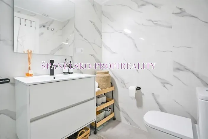 Prodej vily, Torrevieja, Španělsko, 46 m2