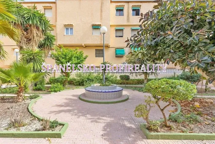 Prodej bytu 3+kk, Torrevieja, Španělsko, 78 m2