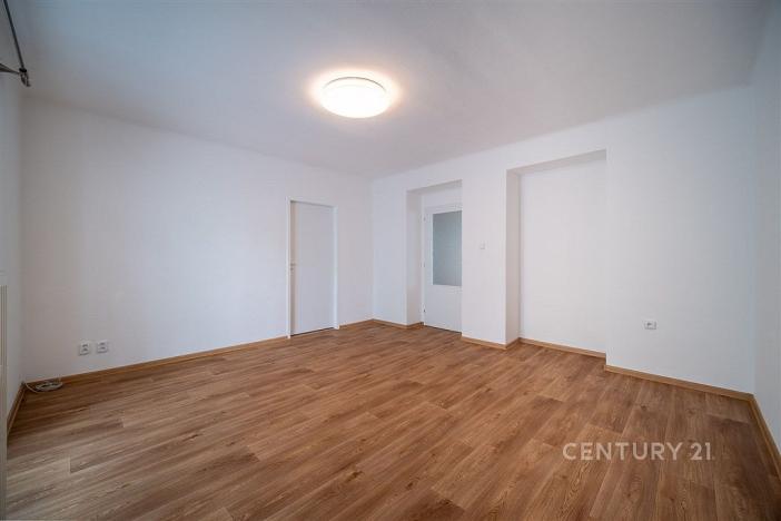 Pronájem bytu 2+1, České Budějovice - České Budějovice 6, Polní, 61 m2