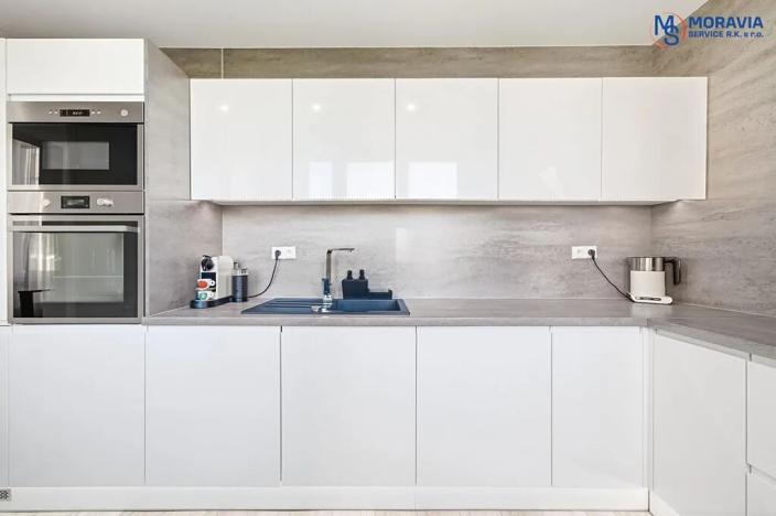 Prodej bytu 3+1, Ostrava, Středoškolská, 68 m2