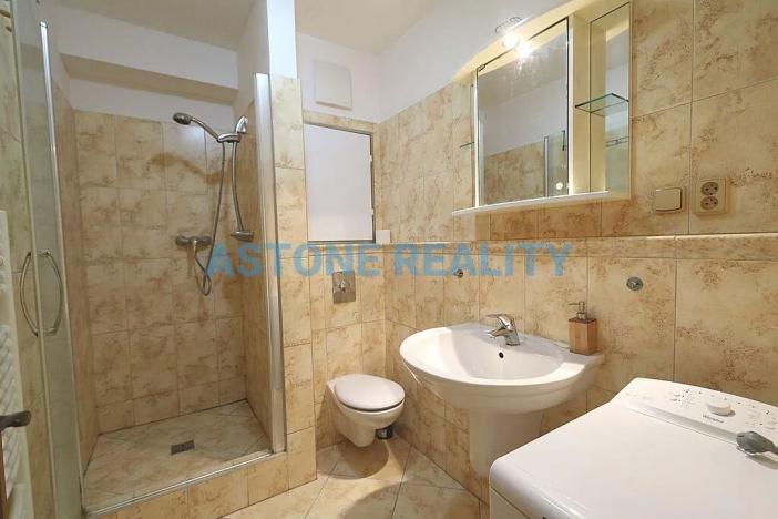 Pronájem bytu 1+kk, Praha - Hostivař, Švehlova, 35 m2