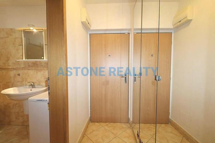 Pronájem bytu 1+kk, Praha - Hostivař, Švehlova, 35 m2