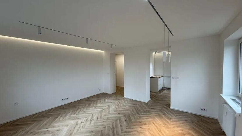 Pronájem bytu 2+1, Zlín, Věžové domy, 65 m2