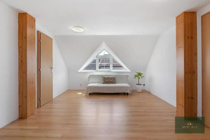 Prodej rodinného domu, Nevřeň, 200 m2