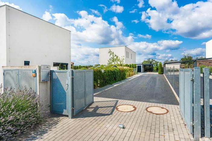 Pronájem rodinného domu, Přezletice, Školní, 120 m2