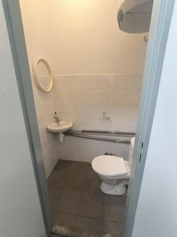 Pronájem výrobních prostor, Hradec Králové, Bieblova, 1500 m2