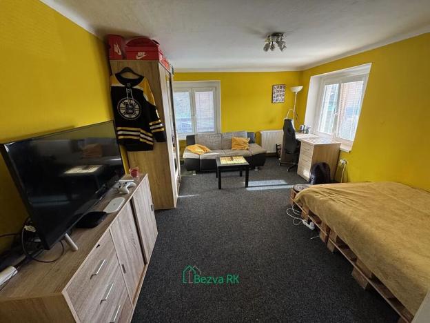 Prodej rodinného domu, Králův Dvůr, Pod Hájem, 270 m2