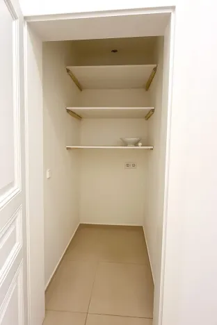 Pronájem bytu 3+1, Praha, 145 m2