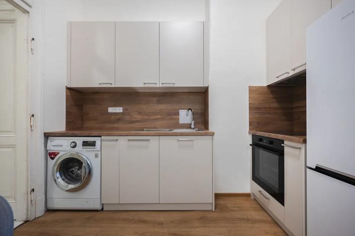 Pronájem pokoje, Brno, Sokolská, 12 m2