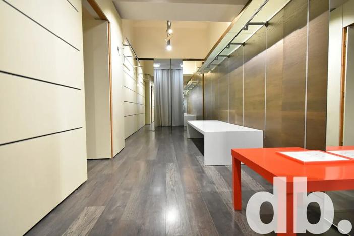 Pronájem obchodního prostoru, Karlovy Vary, T. G. Masaryka, 71 m2