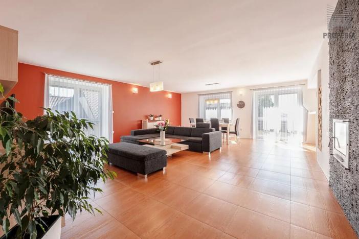 Prodej rodinného domu, Lísek, 252 m2