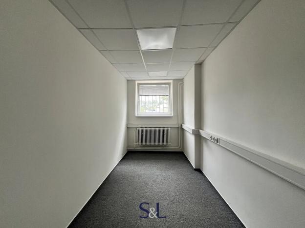 Pronájem skladu, Liberec, Partyzánská, 95 m2