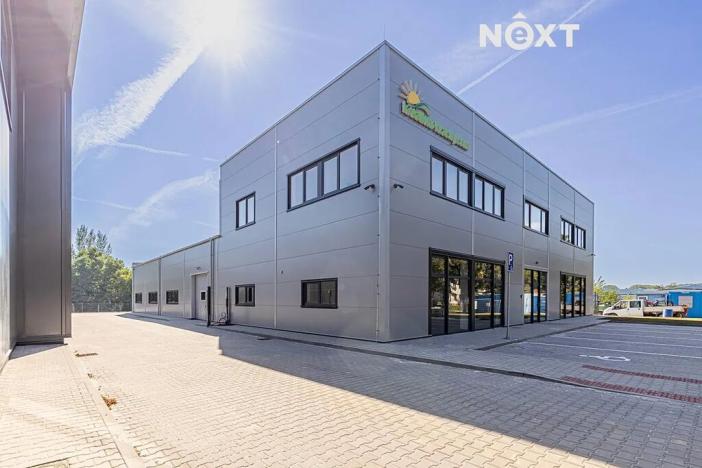 Pronájem kanceláře, Milovice, 140 m2