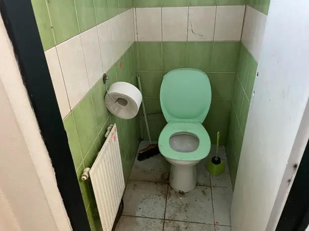 Prodej zemědělského objektu, Neurazy, 1970 m2