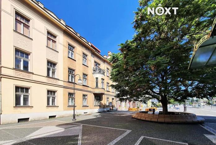 Pronájem kanceláře, Pardubice, náměstí Republiky, 11 m2