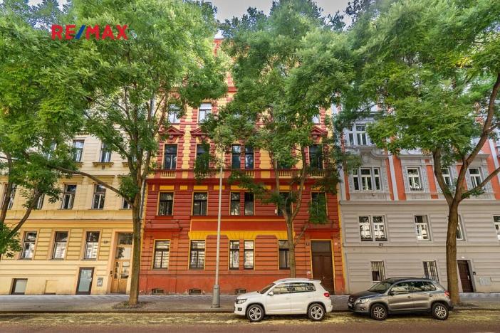 Prodej kanceláře, Praha - Karlín, Pernerova, 60 m2